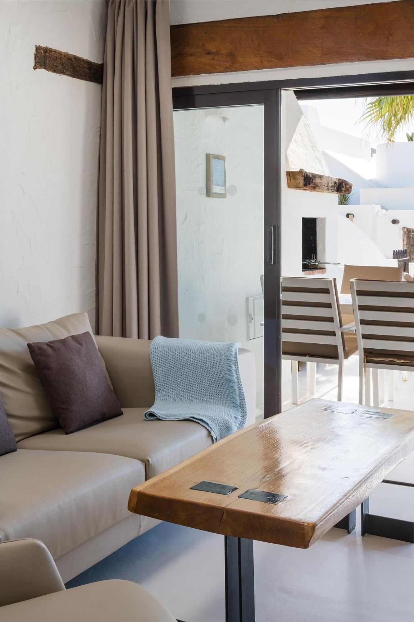 Kamezi Boutique Hotel Villas Playa Blanca  Szoba fotó